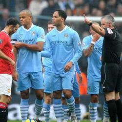 Manchester City 2 Manchester United 3 - match report