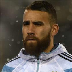Manchester City closing in on £25m deal for Otamendi